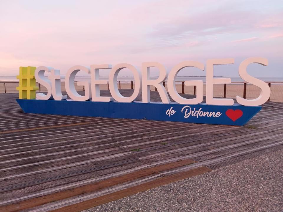 A 2 Pas De La Plage De La Vallieres Saint-Georges-de-Didonne ภายนอก รูปภาพ